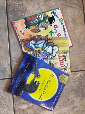 Back to School Book Bundle 📚 Kissing Hand, First Day Jitters, Bindergarten